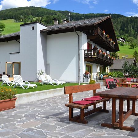 Pension Apartments Klotznerhof Schenna Buitenkant foto